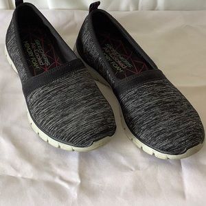Sketchers Air Cooled Memory Foam